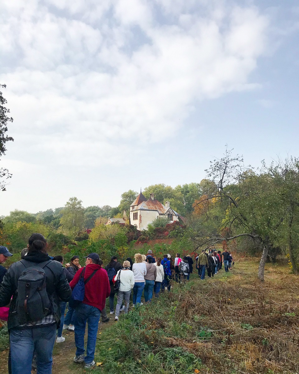Для людей з вадами слуху організували соціальну екскурсію