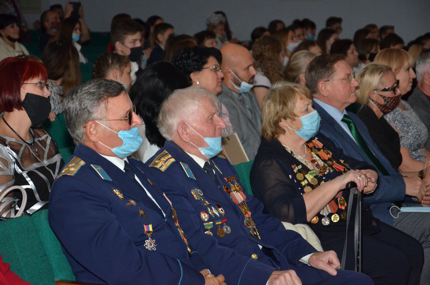 Найбільша школа Харкова відзначила 35-річчя