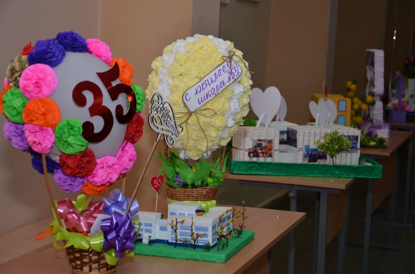 Найбільша школа Харкова відзначила 35-річчя