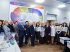 У двох школах Новобаварського району з'явилися інтерактивні кабінети хімії