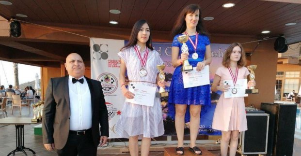 Харків'янка стала триразовою чемпіонкою світу з шашок