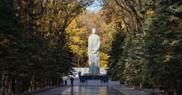У Харкові відзначають 76-ту річницю визволення України