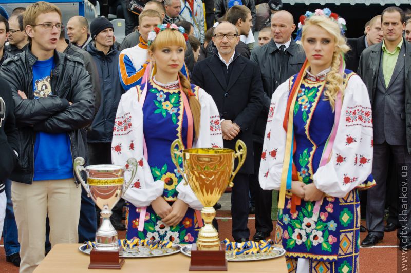 Футбольна команда Харківської міськради виграла матч у колег зі Львова (оновлено)