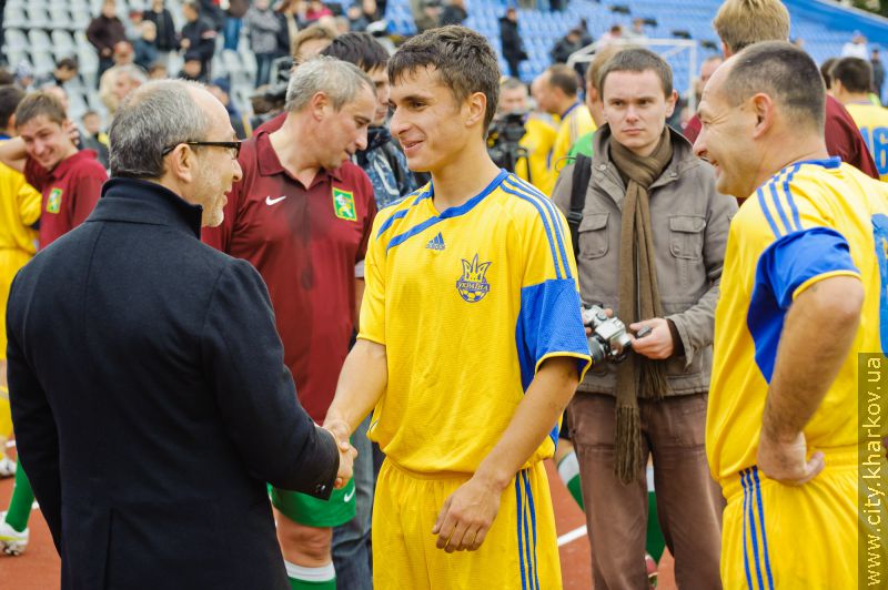 Футбольна команда Харківської міськради виграла матч у колег зі Львова (оновлено)