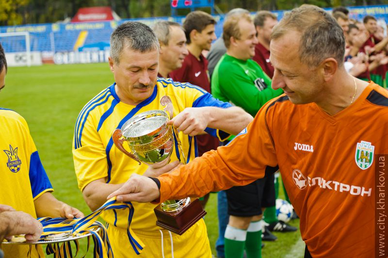 Футбольна команда Харківської міськради виграла матч у колег зі Львова (оновлено)