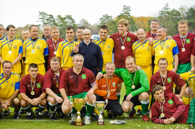 Футбольна команда Харківської міськради виграла матч у колег зі Львова (оновлено)