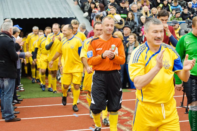 Футбольна команда Харківської міськради виграла матч у колег зі Львова (оновлено)