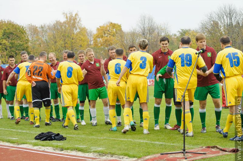 Футбольна команда Харківської міськради виграла матч у колег зі Львова (оновлено)