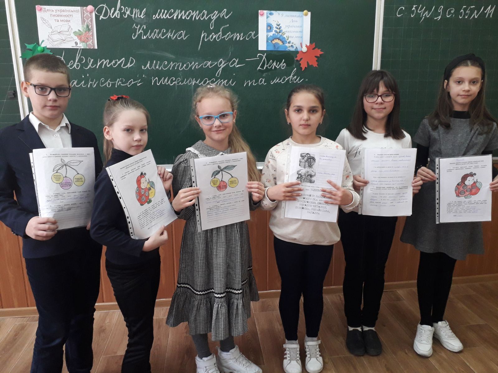 До Дня української писемності у харківських школах пройшов конкурс юних філологів