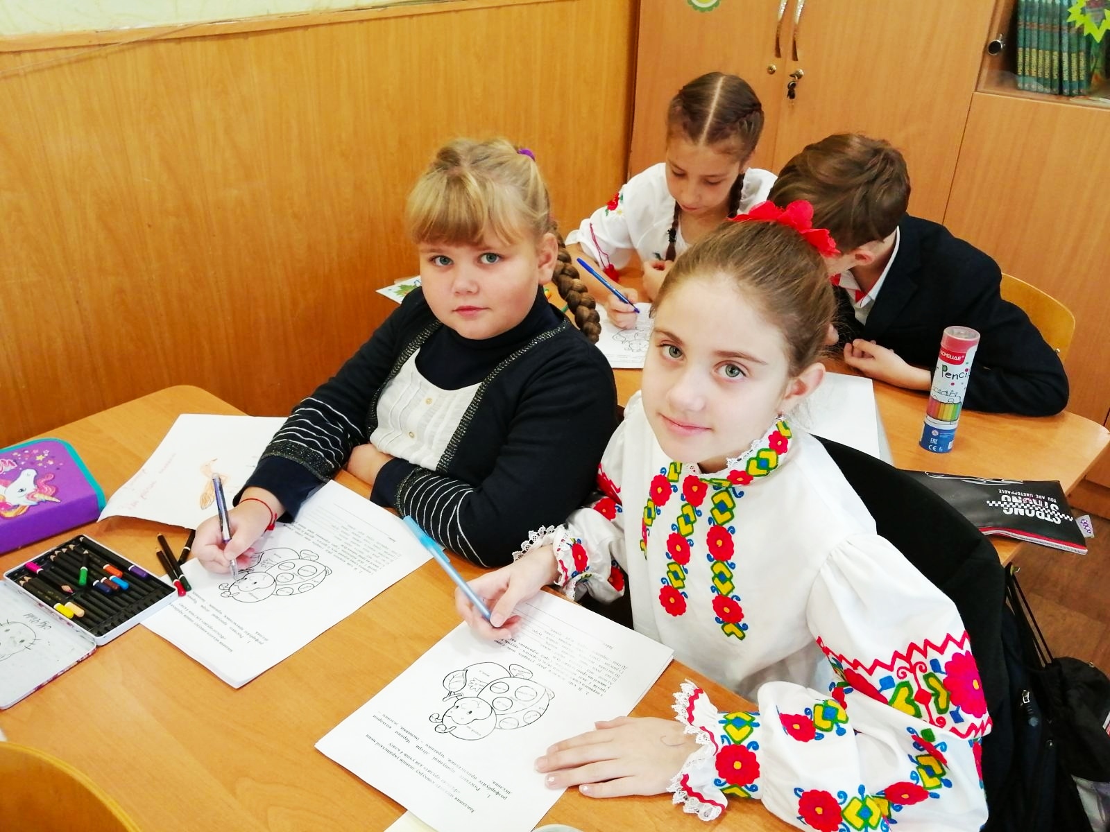 До Дня української писемності у харківських школах пройшов конкурс юних філологів