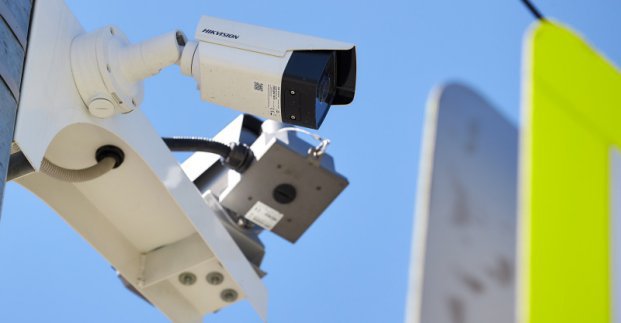 Фіксація швидкості, кольору і номера авто - на дорогах Харкова встановлять нові камери