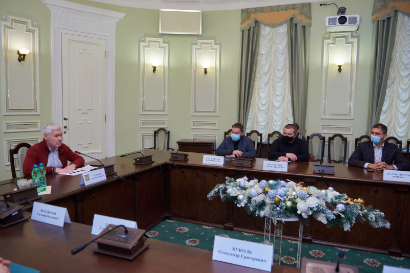Водії громадського транспорту видаватимуть пасажирам маски