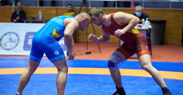 У Харкові проходить чемпіонат України з вільної боротьби