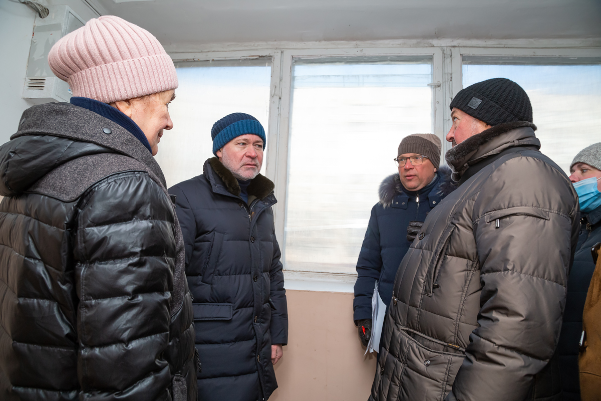 Міська влада допоможе харків'янам, які купили житло в недобудові на проспекті Перемоги