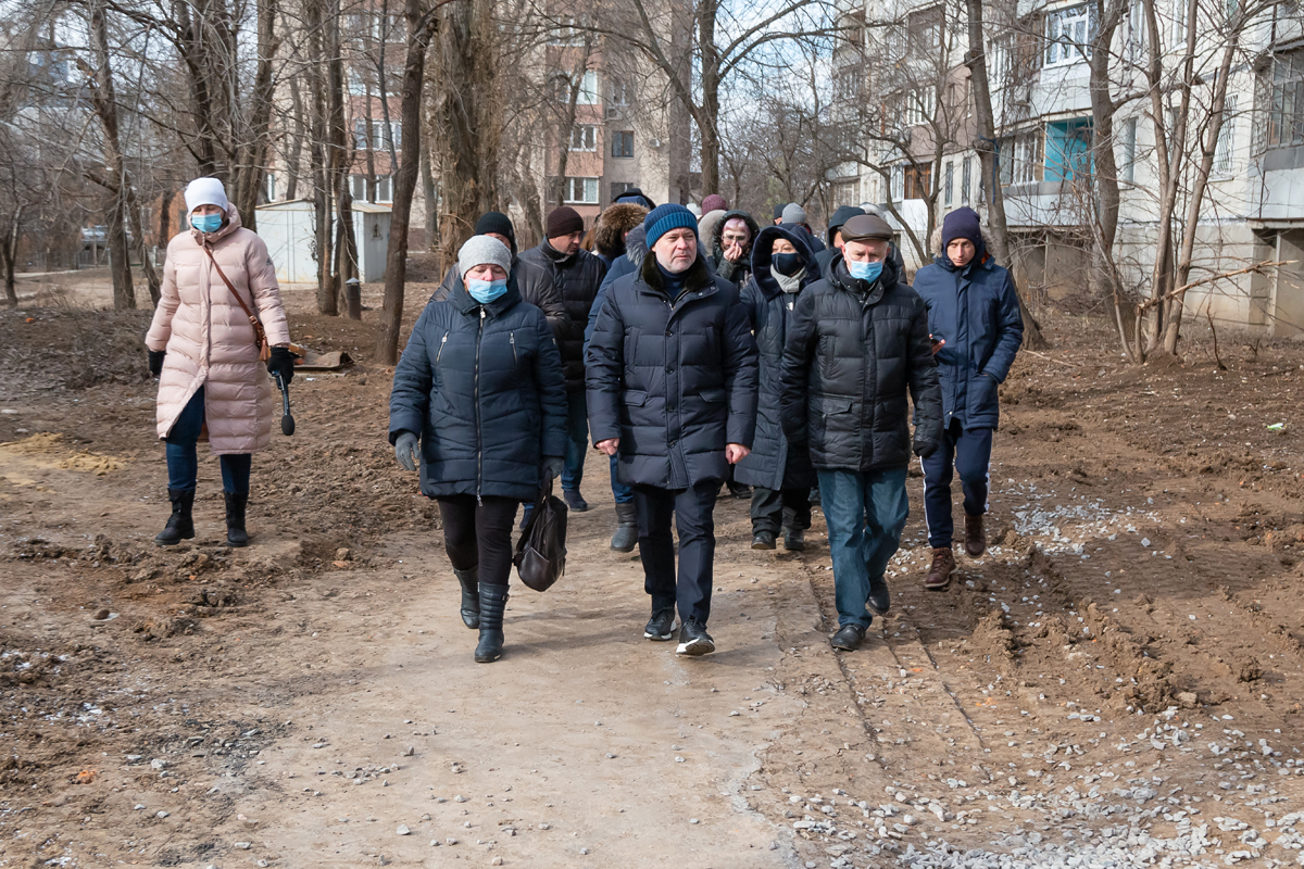 Міська влада допоможе харків'янам, які купили житло в недобудові на проспекті Перемоги