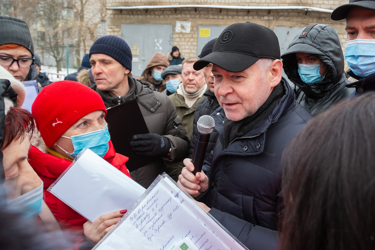 Ремонт доріг і новий дитячий садок: Ігор Терехов зустрівся з жителями Слобідського району