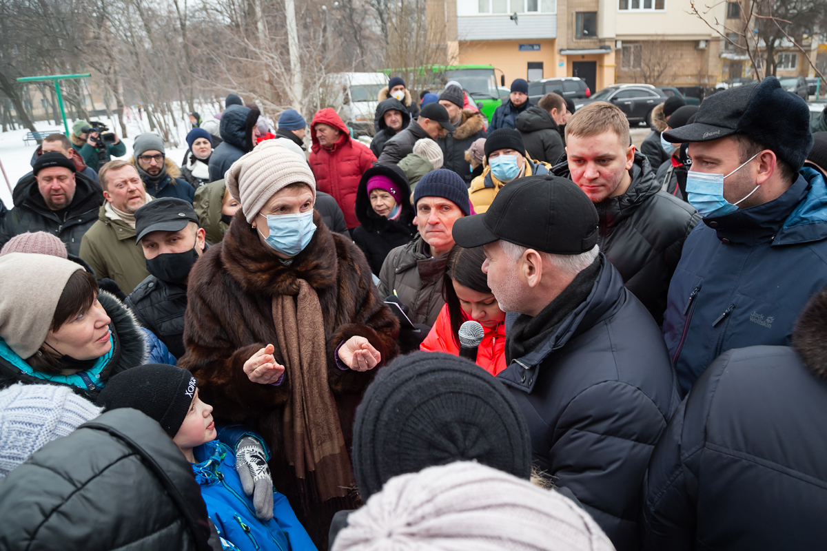 Ремонт доріг і новий дитячий садок: Ігор Терехов зустрівся з жителями Слобідського району