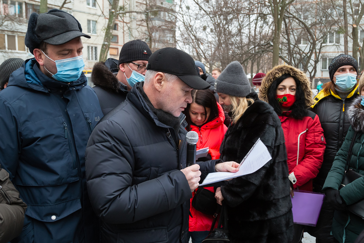 Ремонт доріг і новий дитячий садок: Ігор Терехов зустрівся з жителями Слобідського району