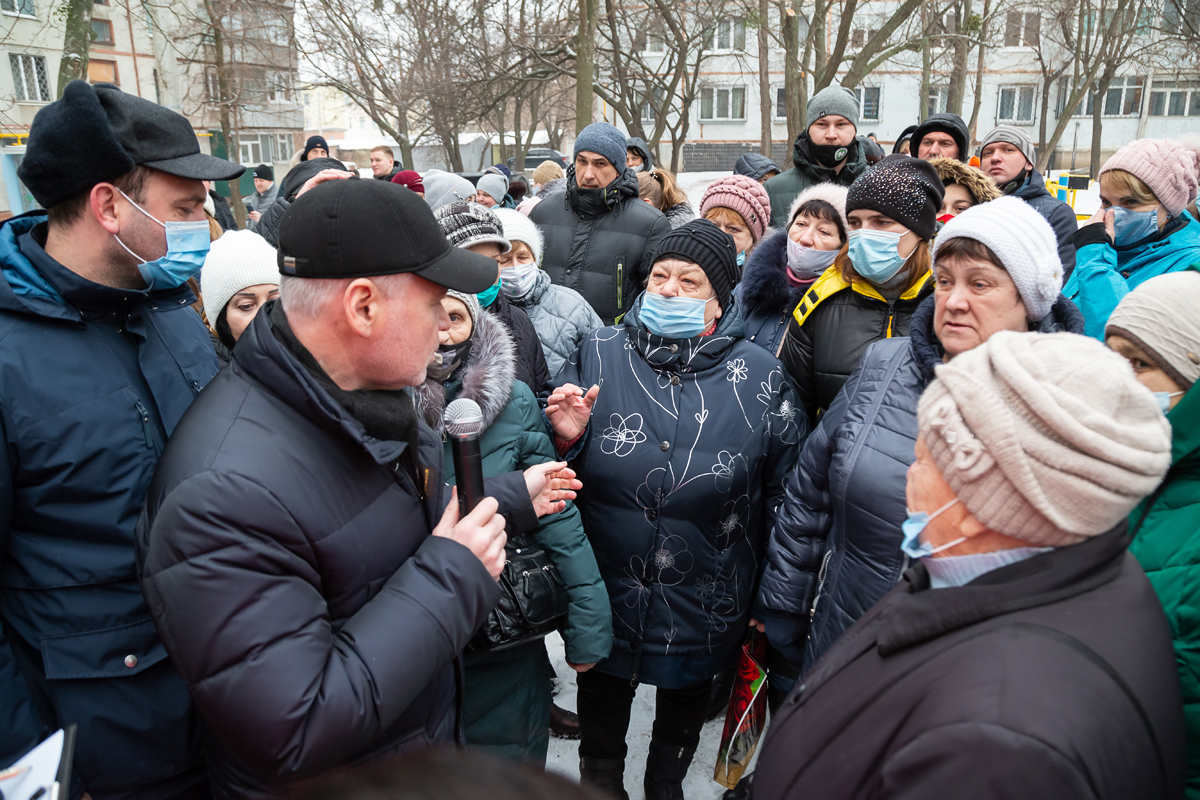 Ремонт доріг і новий дитячий садок: Ігор Терехов зустрівся з жителями Слобідського району