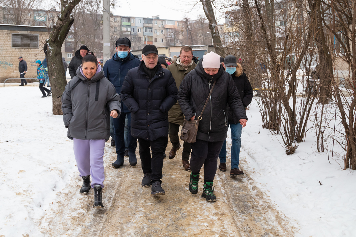 Ремонт доріг і новий дитячий садок: Ігор Терехов зустрівся з жителями Слобідського району
