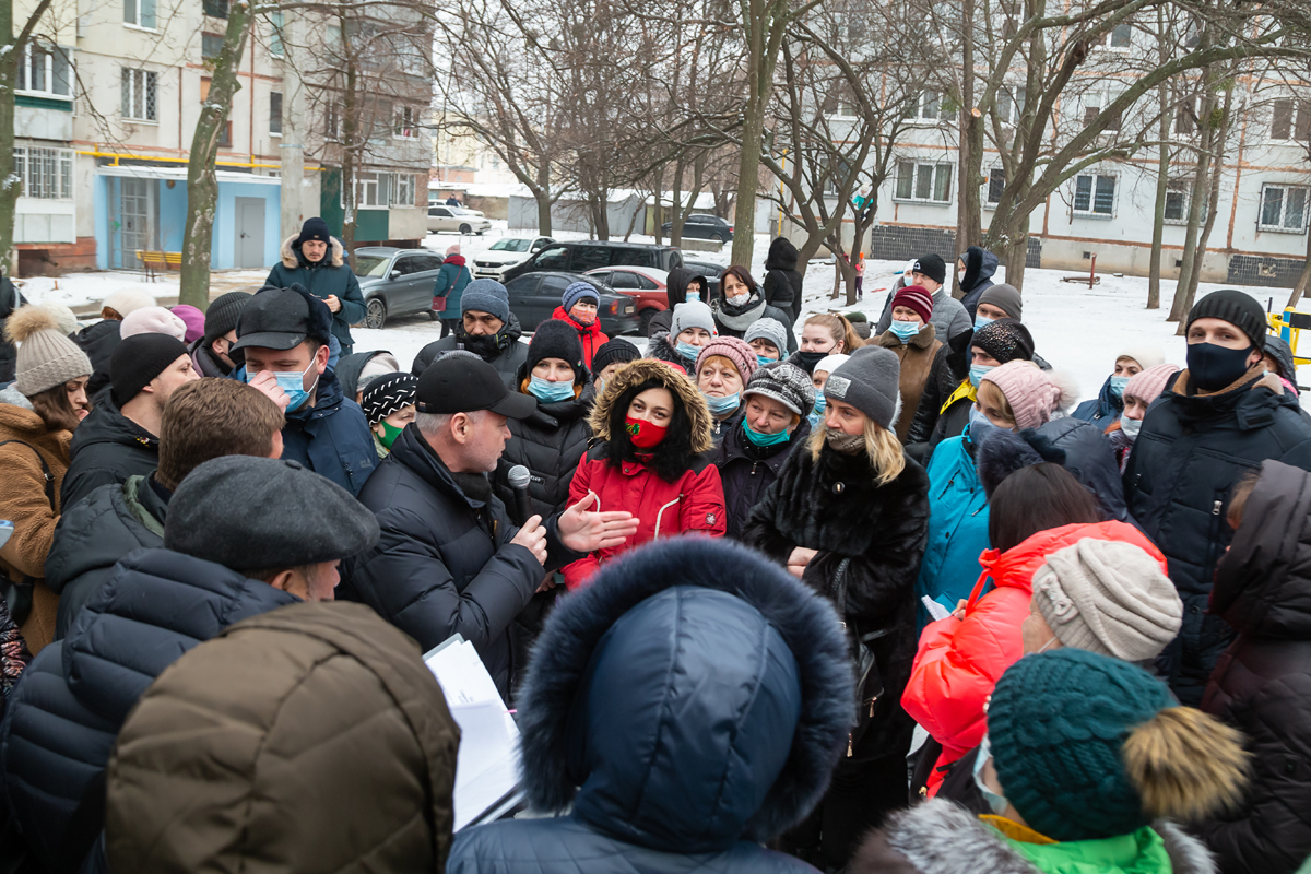 Ремонт доріг і новий дитячий садок: Ігор Терехов зустрівся з жителями Слобідського району