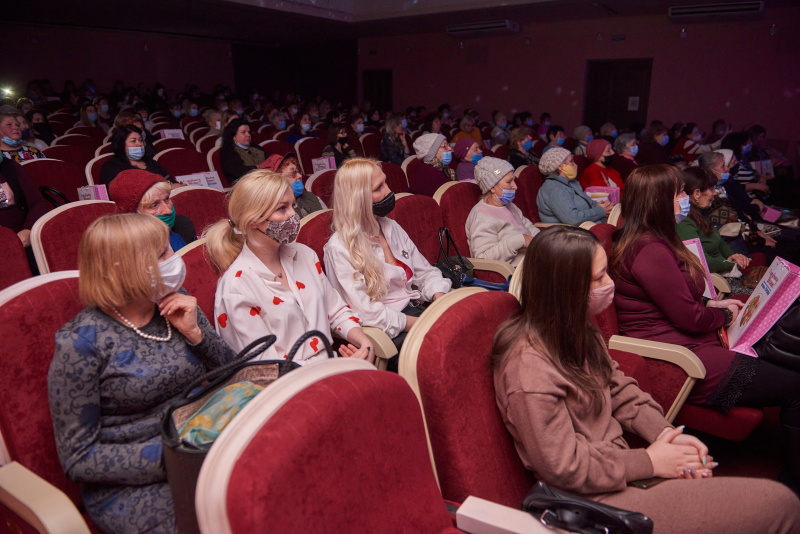 Харків'янкам вручили грамоти Міносвіти і міської ради