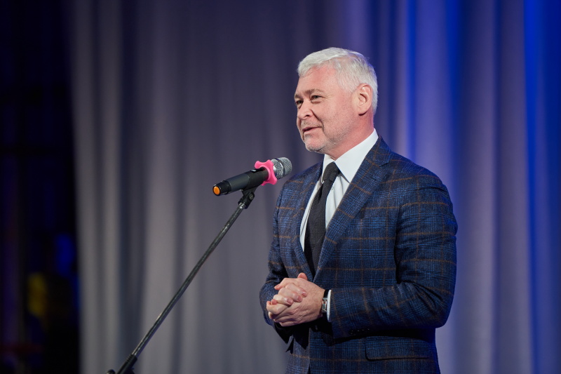 Ігор Терехов привітав працівників освіти Московського району з 8 Березня
