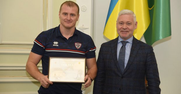 Харківським чемпіонам з регбілiг вручили грамоти міської ради 