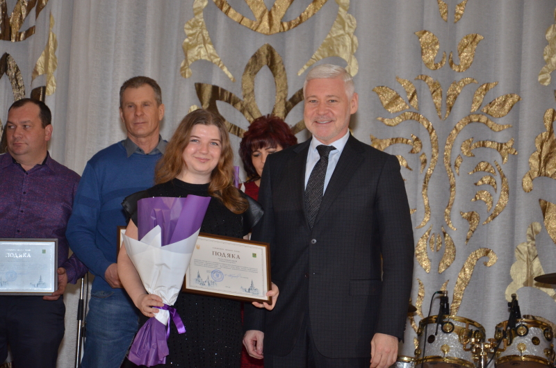 У районах міста відзначають День працівників житлово-комунального господарства