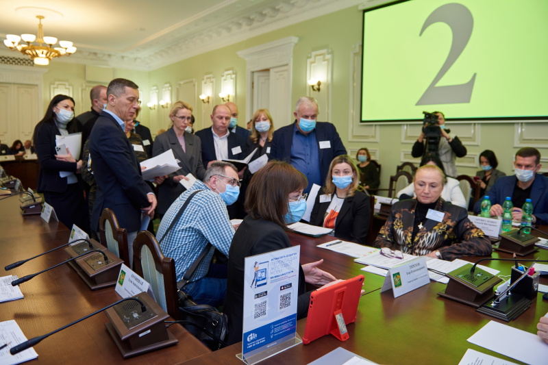 Ігор Терехов зустрівся зі співробітниками Національного фармацевтичного університету