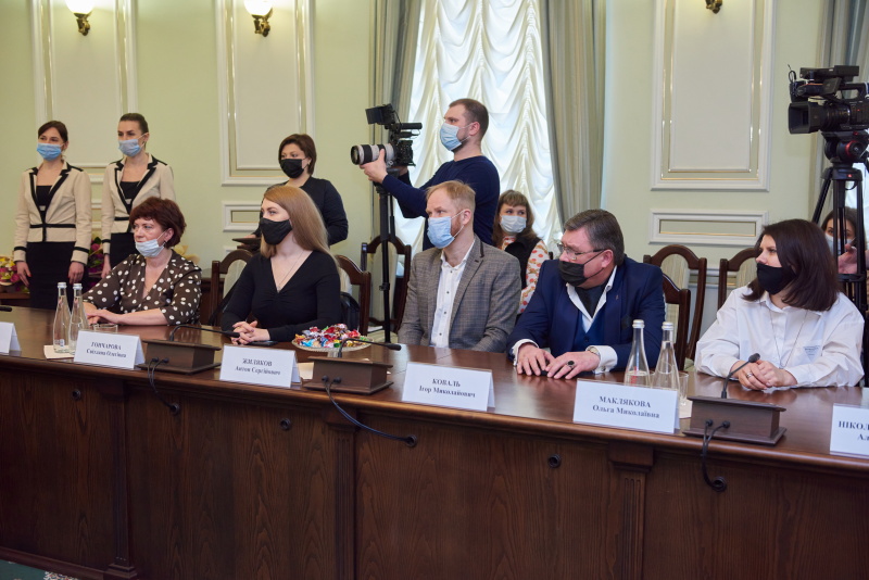 У міськраді пройшов прийом до Дня театру