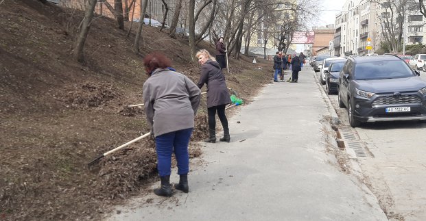 У Київському районі пройшла акція з благоустрою території