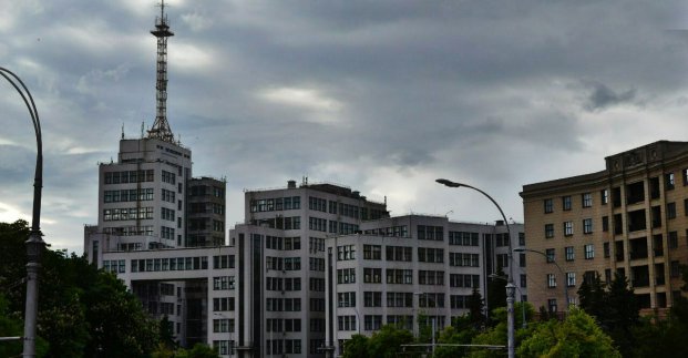 Завтра в Харкові - до 17 градусів тепла і гроза