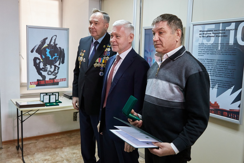 Ігор Терехов зустрівся з харківськими чорнобильцями та вручив їм нагороди