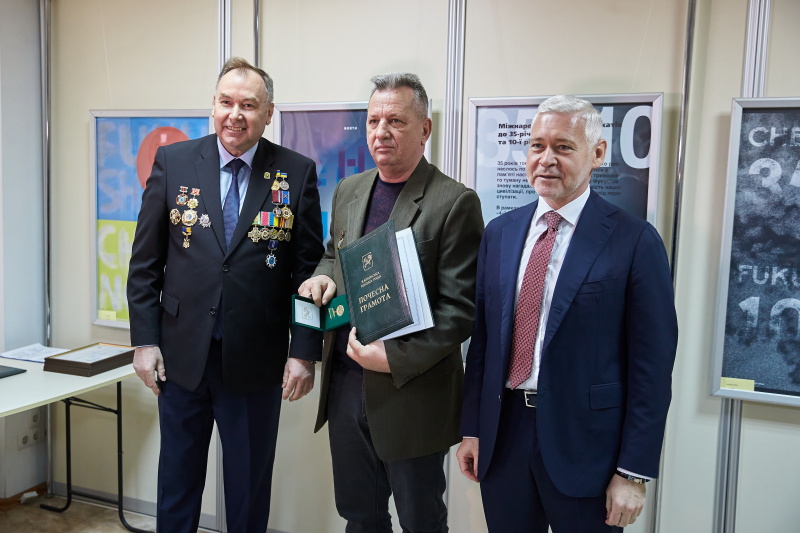Ігор Терехов зустрівся з харківськими чорнобильцями та вручив їм нагороди