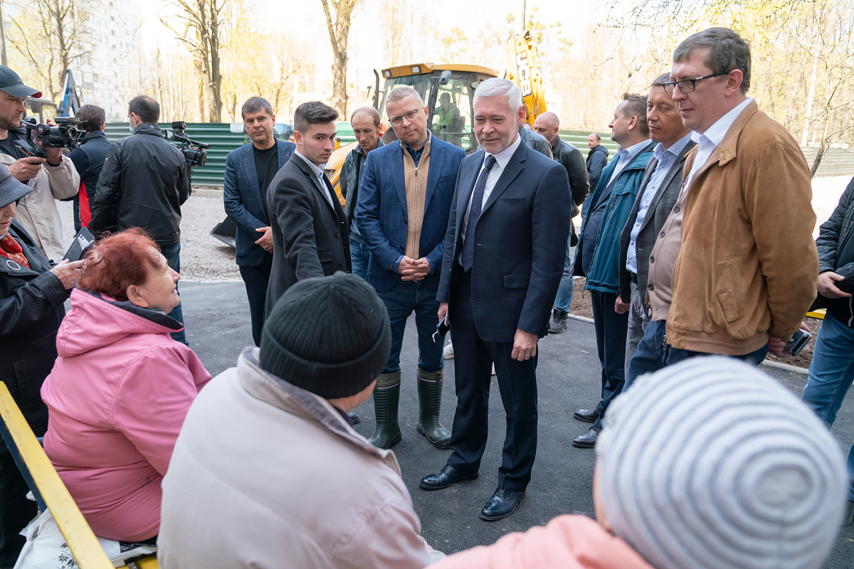 Локацію для відпочинку на вулиці Ахсарова відкриють до Дня захисту дітей