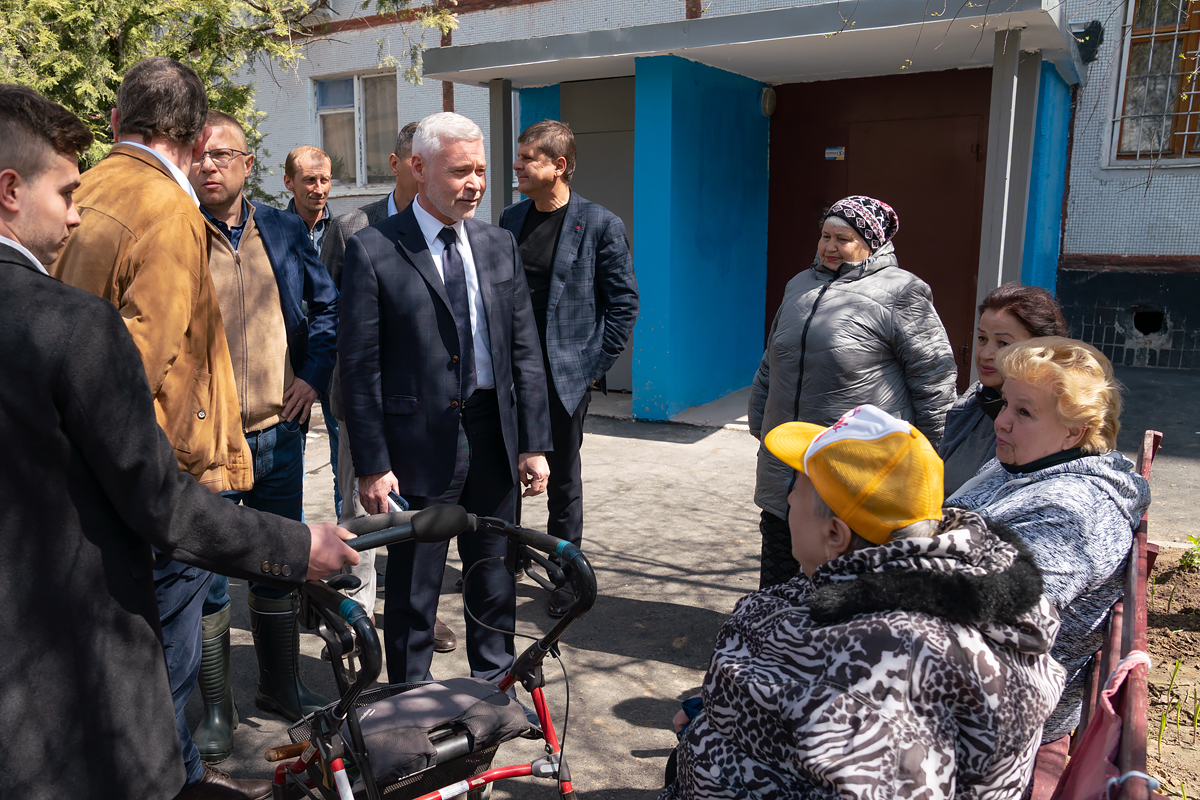 Локацію для відпочинку на вулиці Ахсарова відкриють до Дня захисту дітей
