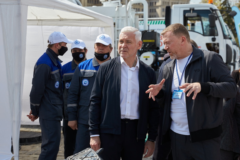 Провідні підприємства Харкова представили на площі Свободи свої досягнення