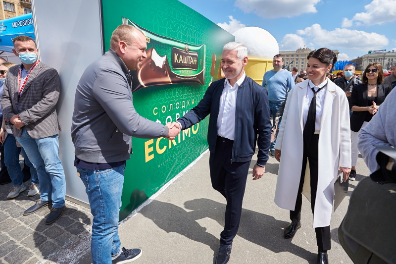 Провідні підприємства Харкова представили на площі Свободи свої досягнення