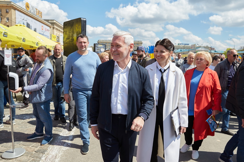 Провідні підприємства Харкова представили на площі Свободи свої досягнення