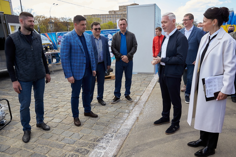 Провідні підприємства Харкова представили на площі Свободи свої досягнення