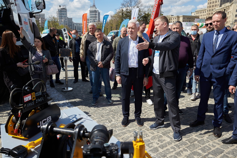 Провідні підприємства Харкова представили на площі Свободи свої досягнення