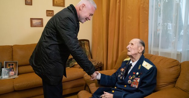Ігор Терехов привітав з Днем перемоги Героя війни
