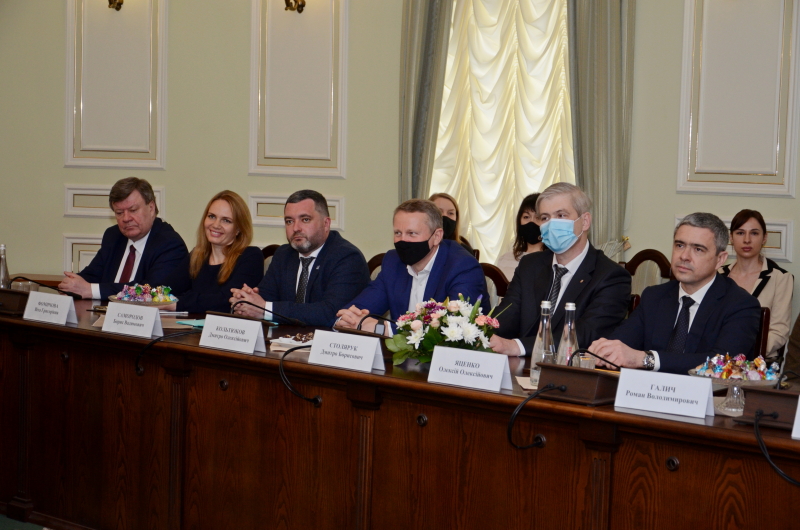 У міськраді привітали працівників банківської сфери