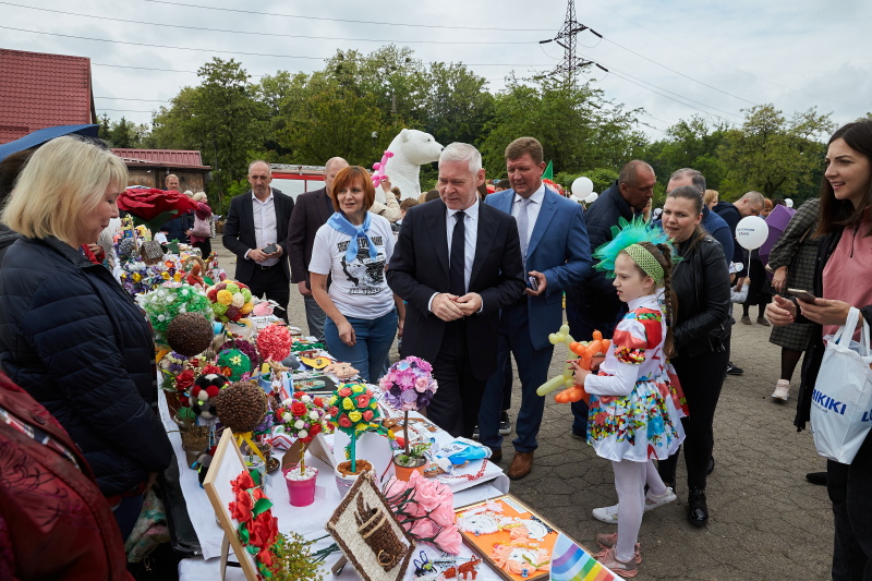 У парку Машинобудівників відбулося свято для дітей