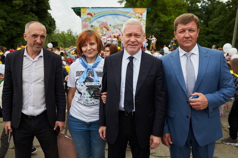 У парку Машинобудівників відбулося свято для дітей