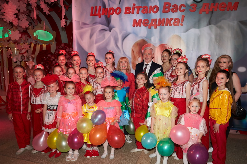 У Слобідському районі привітали медичних працівників