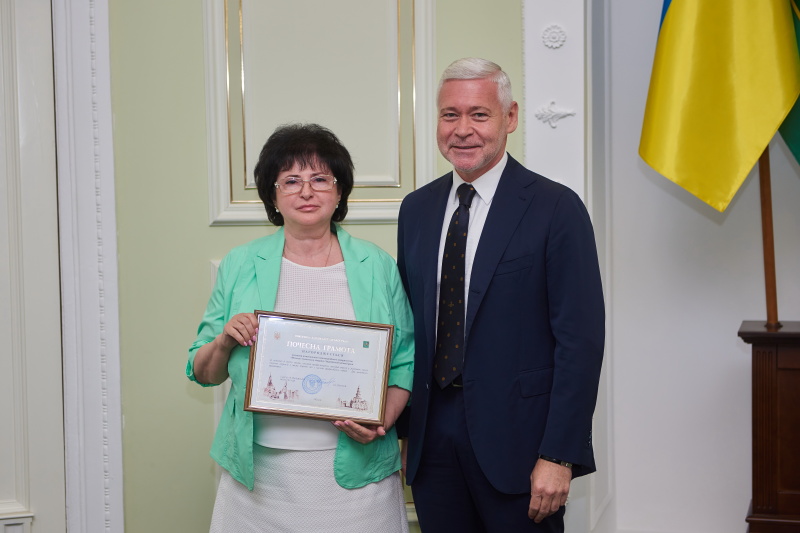 У Харкові нагородили колективи кращих медустанов міста