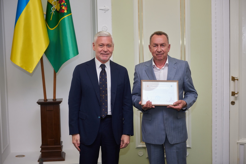 У Харкові нагородили колективи кращих медустанов міста