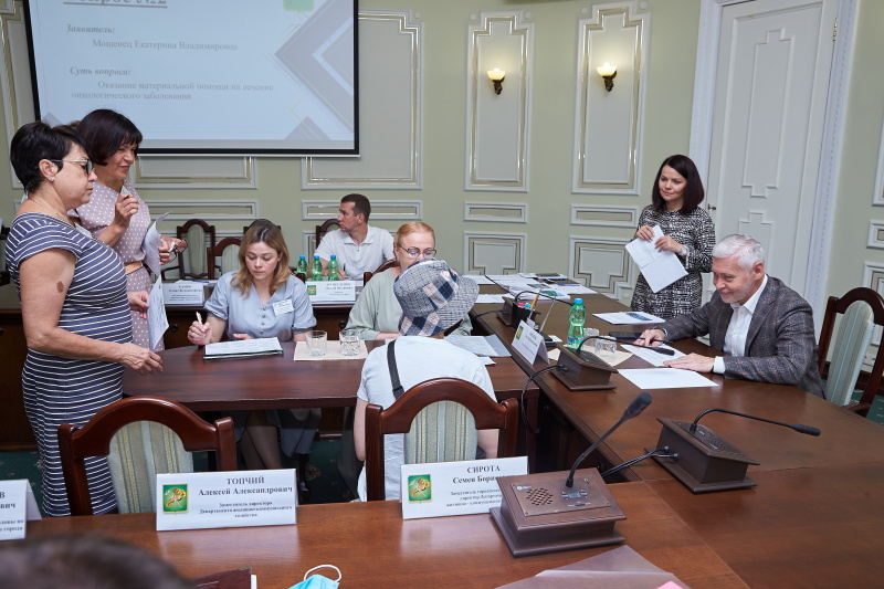 Ремонт доріг та покрівель - Ігор Терехов зустрівся з харків'янами